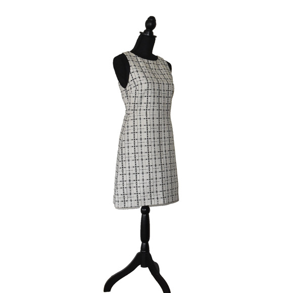 A6 Auth ALICE + OLIVIA Off White W/Black Square Panel Tweed Shift Dress Size 6 - Picture 2 of 7